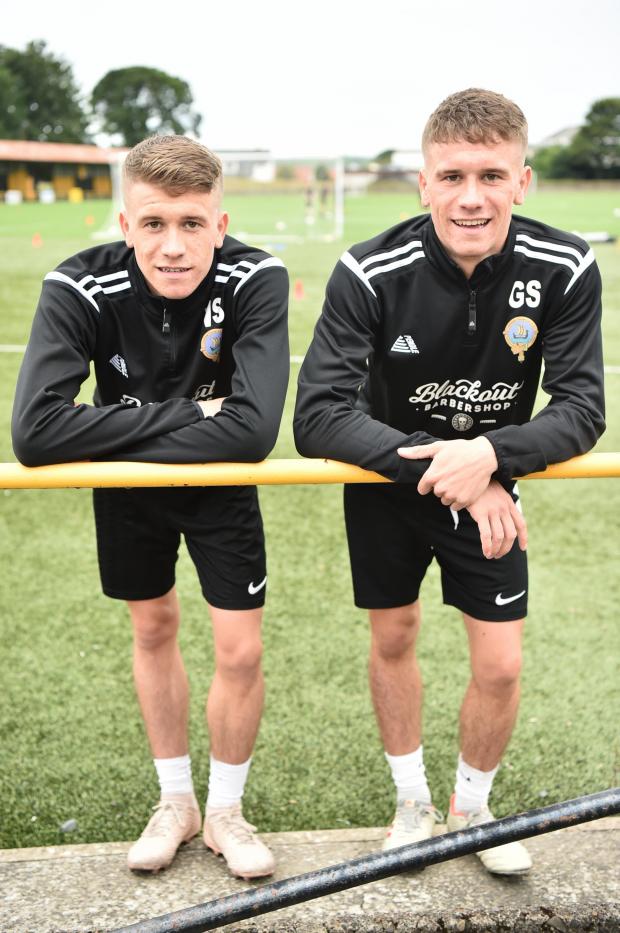 Largs and Millport Weekly News: Twinning attitude - Will and George signing for Thistle